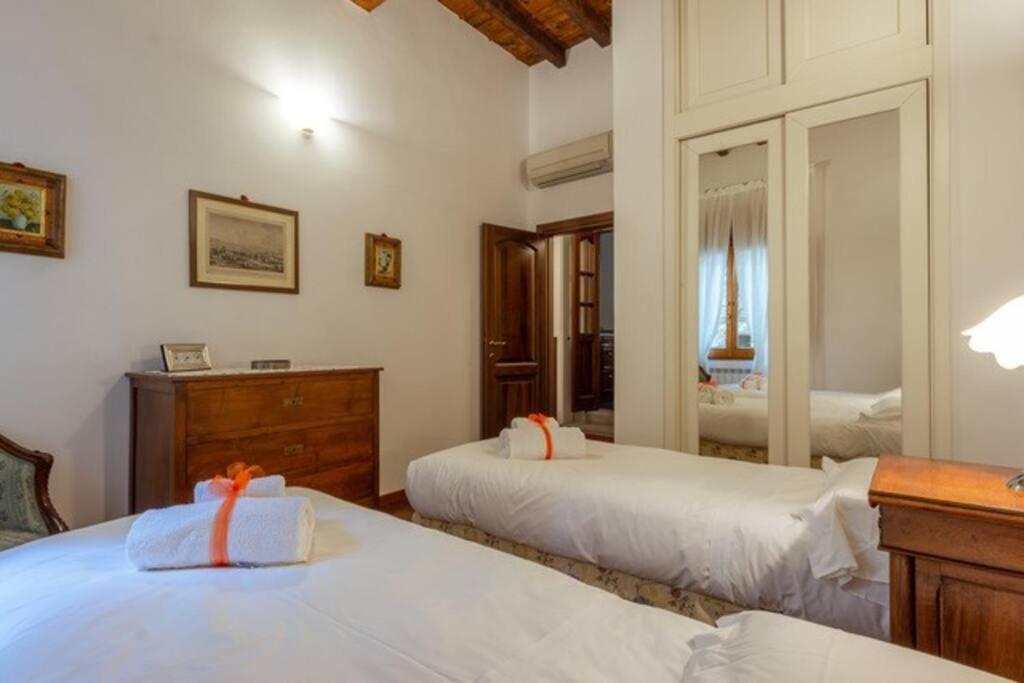 Apartament Elegant Ramaglianti Flat -Santo Spirito District Florencja Zewnętrze zdjęcie